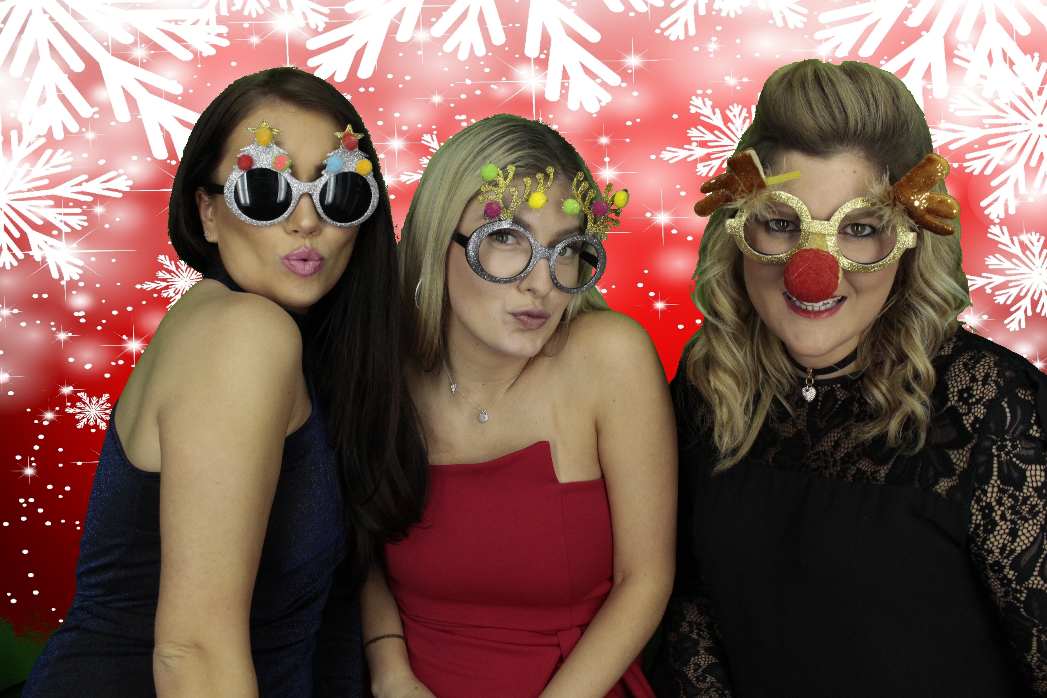 Silvermere Christmas Party | View more photos from the event at gallery.myphotoboothexperience.co.uk/u/MyPhotoBoothExperienceLtd/Silvermere-Christmas-Party-3